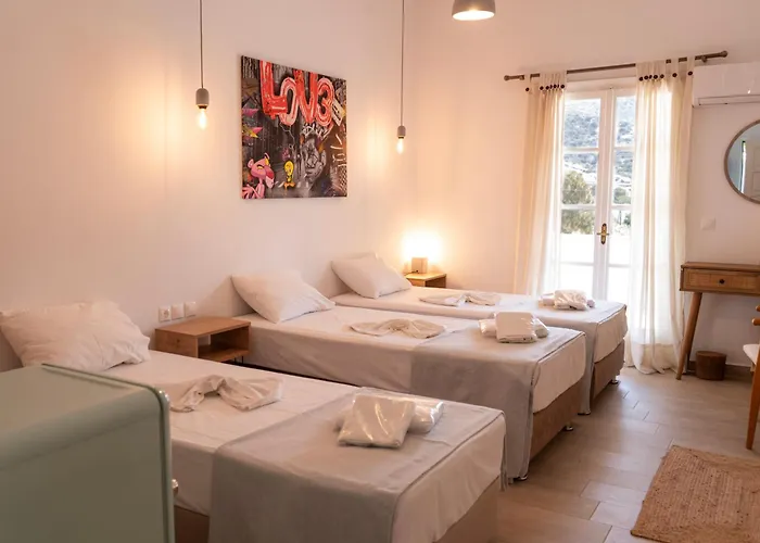 Amelia Rooms